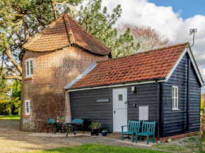 1 bed property in Mattishall Norfolk MILN8